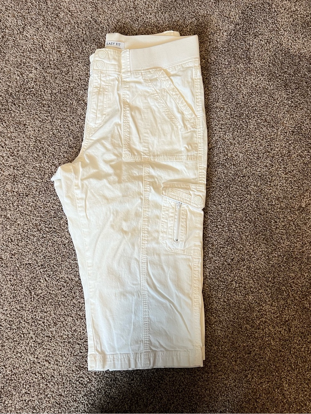 Lee Women’s White Cargo Capris